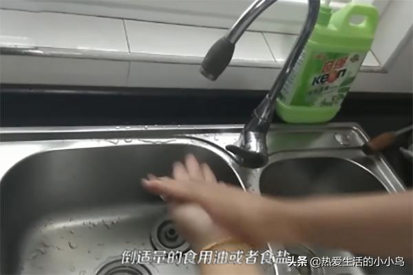 菠萝蜜的胶粘在手上怎么洗掉（菠萝蜜手上怎么洗掉）-第2张图片